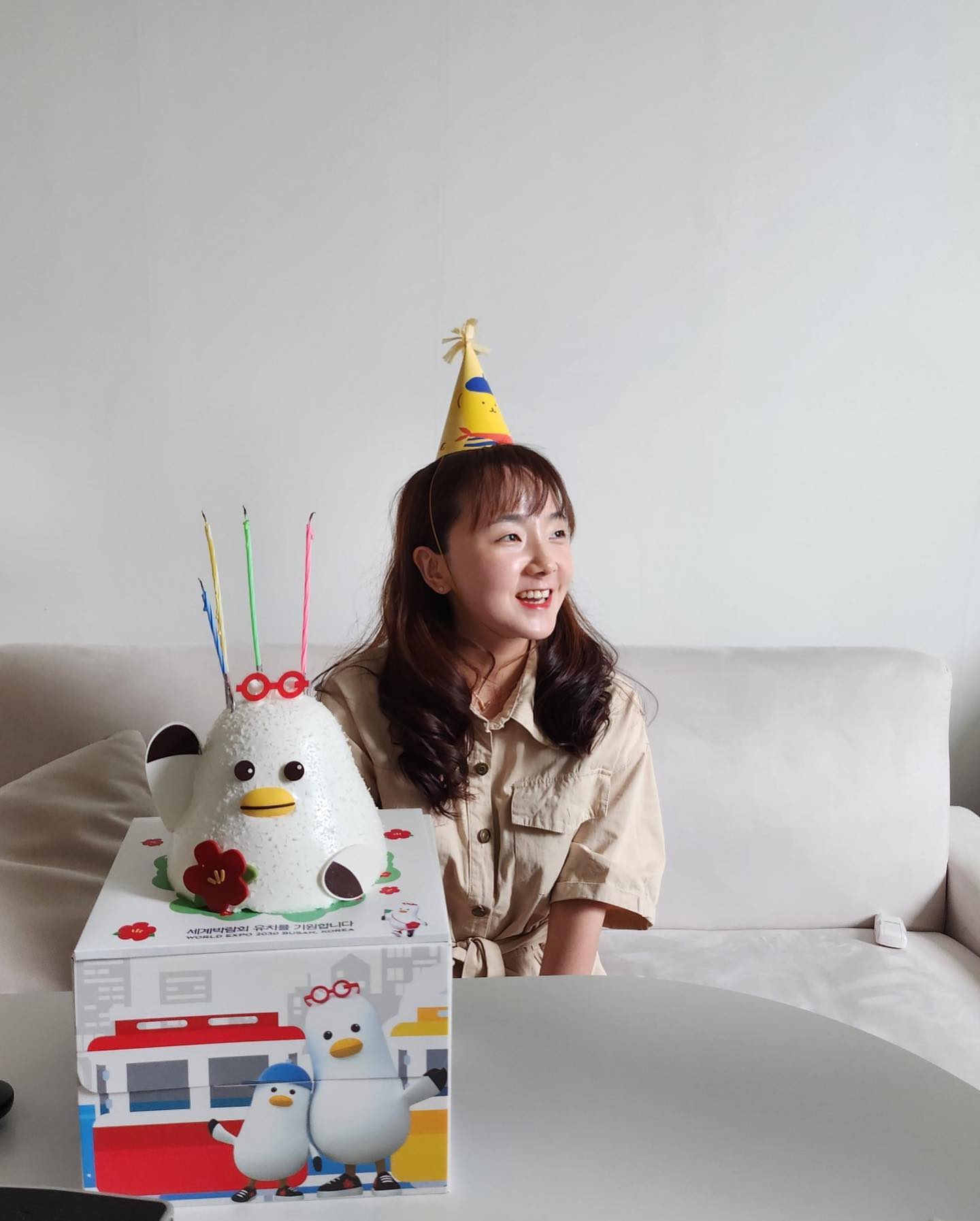 매일 생일이였으면 …..
생일 축하해주신 모든 분들 애정합니다🫶🏻

PS. 정현언니 지민아 제가 아주아주 감동받고 선물 좋고 케이크도 놀랍고 사랑하는거 알죠? ♥️🫶🏻♥️