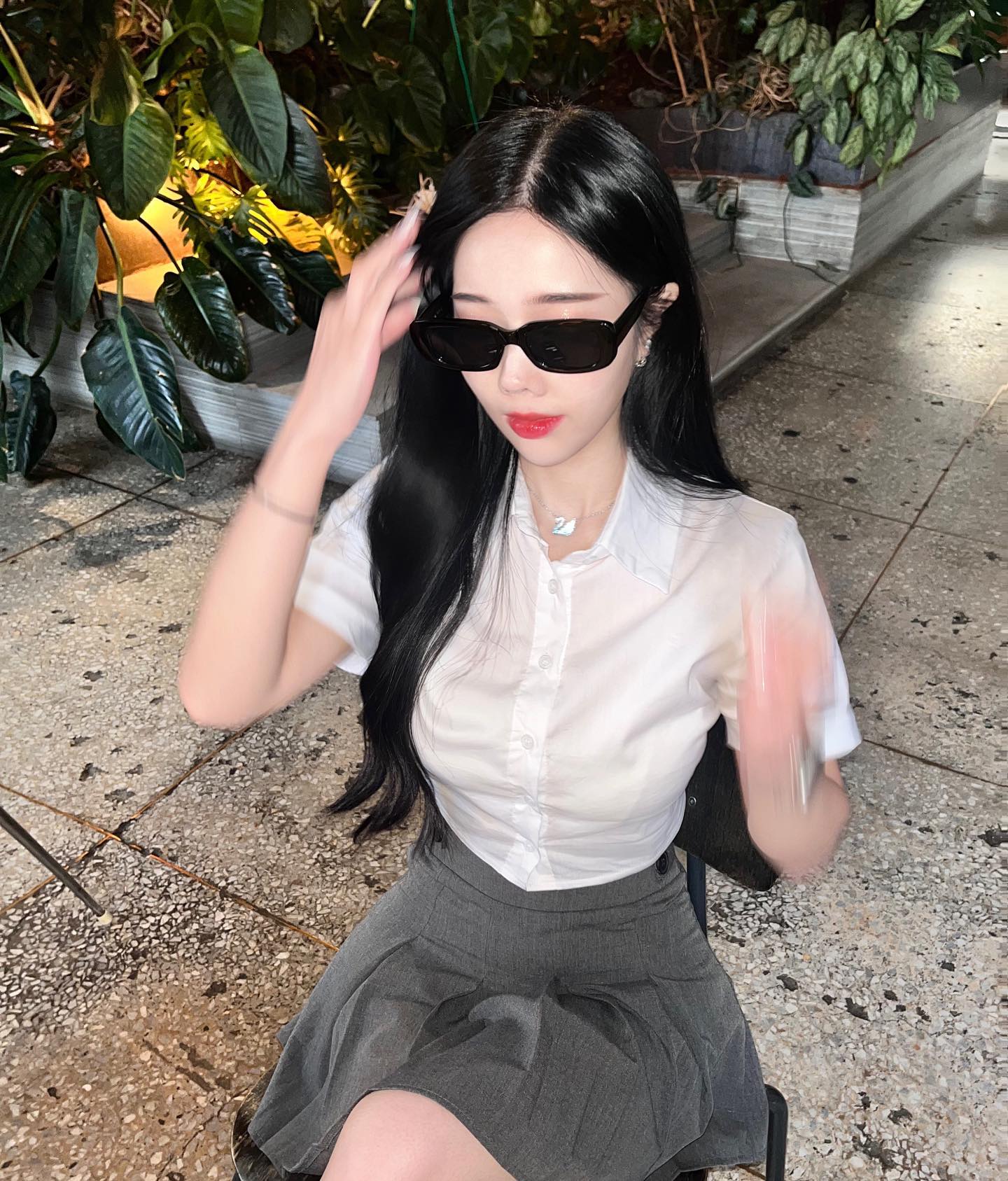 MZ대장 등장😎
_
#젠틀몬스터선글라스 #이태원 #앤트러사이트 
.
.
.
#맞팔 #선팔하면맞팔 #패션피플 #패션계정맞팔 #코디추천 #데일리 #daily #메이크업 #서울핫플 #분좋카 #간호학과 #간호사 #서울카페 #이태원카페 #안양 #범계 #대전 #전주 #ad #followforfollowback #부업 #알바 #서울카페 #이태원맛집 #좋반 #익산 #mz #문화