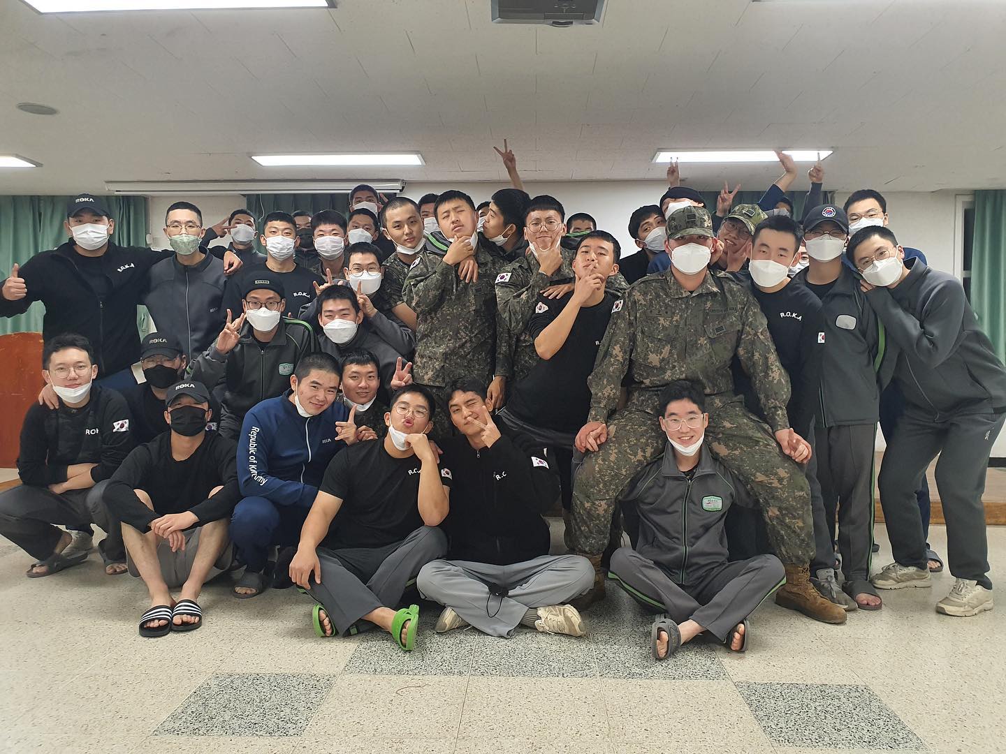 2020.07.14~2021.12.06  군생활동안 많은걸 배워가고 같이 생활했던 중대원들과 밖에서 많이 응원해줬던 사람들 감사합니다☺️ #전역