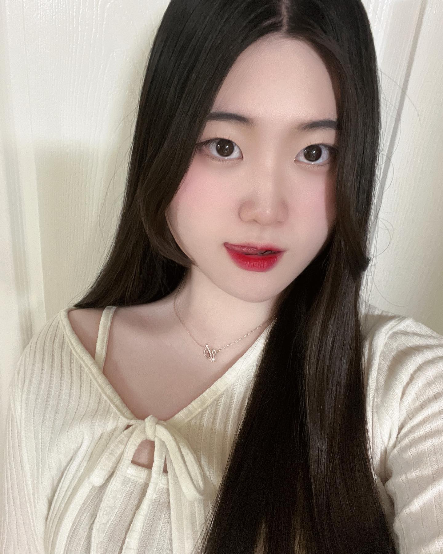 𝘛𝘩𝘦𝘳𝘦 𝘪𝘴 𝘯𝘰𝘵 𝘪𝘮𝘱𝘰𝘴𝘴𝘪𝘣𝘪𝘭𝘪𝘵𝘺 𝘪𝘯 𝘮𝘺 𝘥𝘪𝘤𝘵𝘪𝘰𝘯𝘢𝘳𝘺. 💫