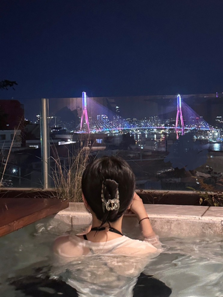 [부산 영도 숙소 추천] 부산항대교뷰 🌉 독채 숙소, 만개🌿