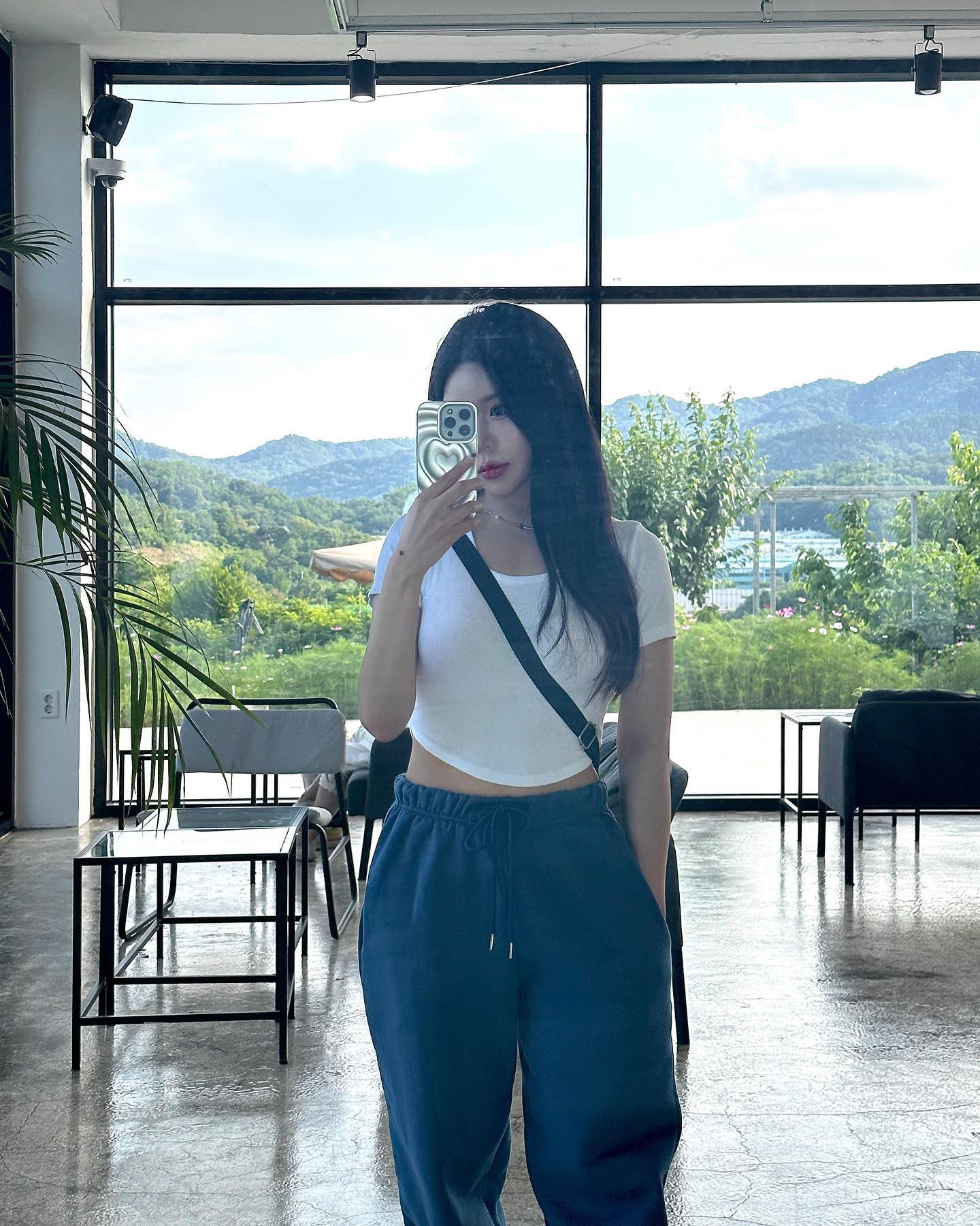 💚헤더그린💚
.
.
.
.
.
.
.
#기산면카페 #기산카페 #헤더그린카페 
#카페투어 #카페 #말차크림라떼 #피넛크림라떼 #coffee #Header Green #latte