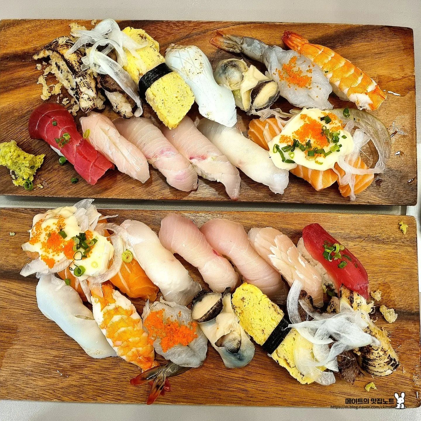 [스시호] IN 송파구 석촌동

석촌동맛집 스시호의 특품 초밥 주문! 

🍣 구성 14pcs
활어 3, 연어 2, 황새치 1, 참치 1, 초새우1, 생새우 1, 참소라 1, 계란 1, 소고기 스테이크 1, 생선 스테이크 1, 대왕오징어 1

🤍기본 장국과 샐러드🥗부터,
 서비스 초밥과 마끼,
 후식 요구르트까지!

🤍센스만점 서비스에 식감 좋은 초밥을 함께 즐길 수 있는 석촌동 초밥집!

🤍광어, 생선 스테이크 초밥 추천! 

#송파구맛집
#송파구초밥
#석촌동맛집
#석촌동초밥
#스시호

(더 꼼꼼한 리뷰는 프로필 링크_블로그에서 35장을 참고해주세요!)