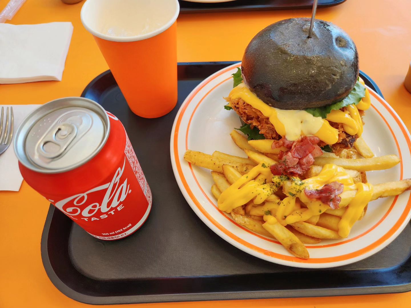 수제버거 맛집 인정 👍
푸짐하고 진짜진짜 너무너무 맛있어 😊
마곡나루 또 가면 또 먹어야지 🤟
.
.
.
.
.
.
.
.
.
#마곡나루역맛집 #로퍼스 #수제버거 #수제버거맛집 #맛집스타그램 #맛스타그램 #마스타 #맛있다그램 #맛있어 #먹방 #냠냠 #instafood #foodstagram #food #오늘뭐먹지 #존맛 #존맛탱 #푸드스타그램 #foodie #먹스타그램 #먹스타 #맛집탐방 #맛집그램