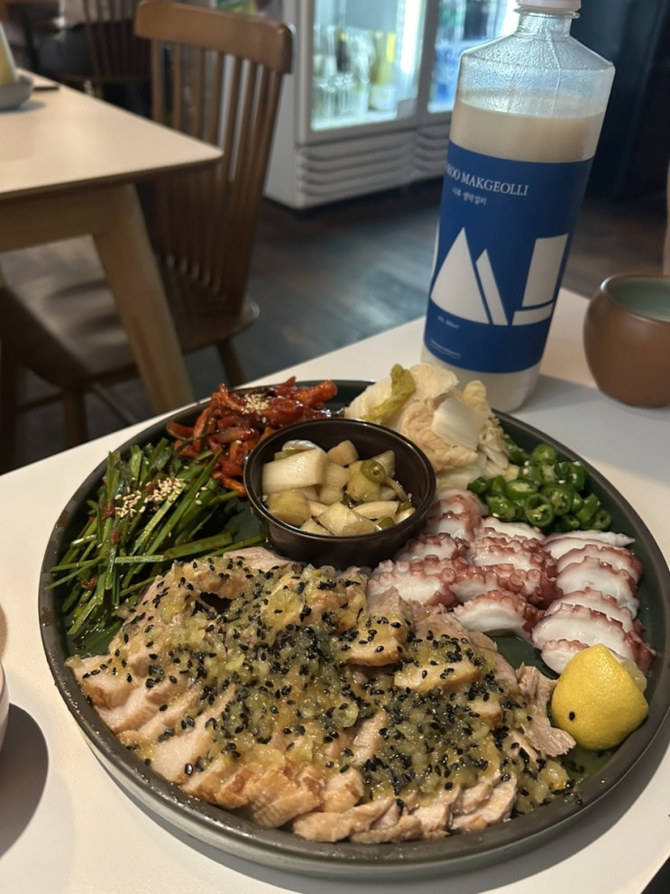 성수 뚝섬 맛집 한음, 다양하고 독특한 주류와 맛있는 안주(문어마늘보쌈, 순두부해물라면)