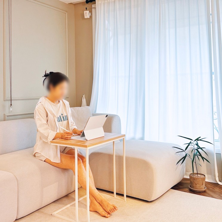 이동식 침대 사이드테이블 원목 감성의 예다움 소파사이드테이블