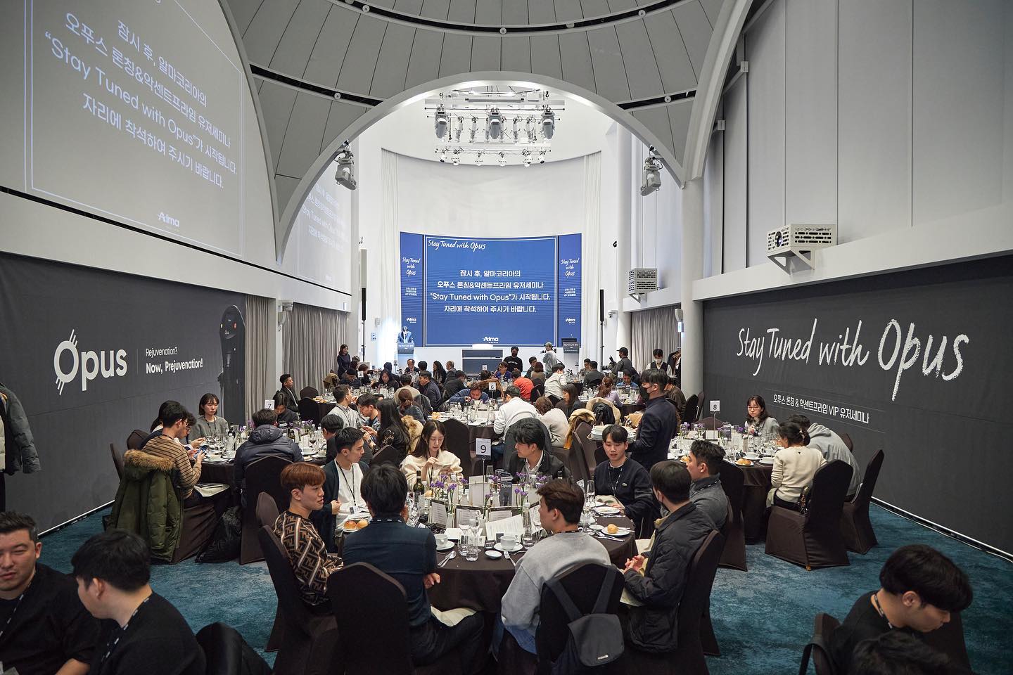 제품, 모델, 행사, 스틸, 뷰티, 준공, 인테리 어, 프로필 등 촬영문의 부탁드립니다! (현재 많은 촬영 문의와 날짜 픽스로 의도치 않게 촬영을 못해드리 는 곳이 많습니다...가능한 빠른 문의와 날짜 픽스를 하시는걸 추 천드리며 가능한 좋은 퀄리티로 많은 분들에게 인사 드릴 수 있도록 노력하겠습니다.
감사합니다!!)

촬영 문의
DM->
카카오톡 : ksgshs
0|메일 : ksgshs123@naver.com