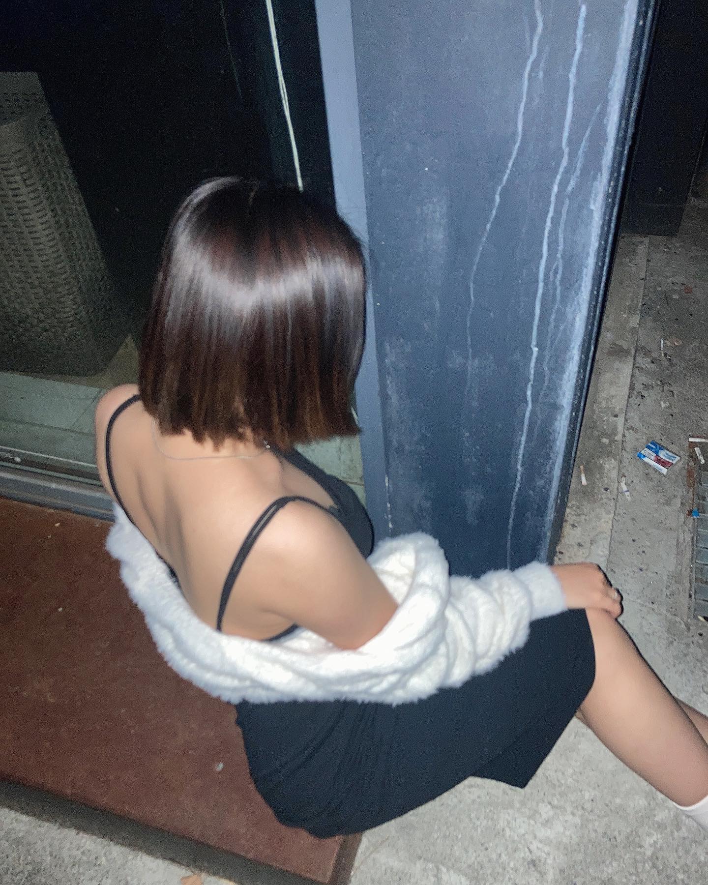🖤

#주말코디 #여자코디 #원피스 #나시원피스 #칼단발 #패션소통