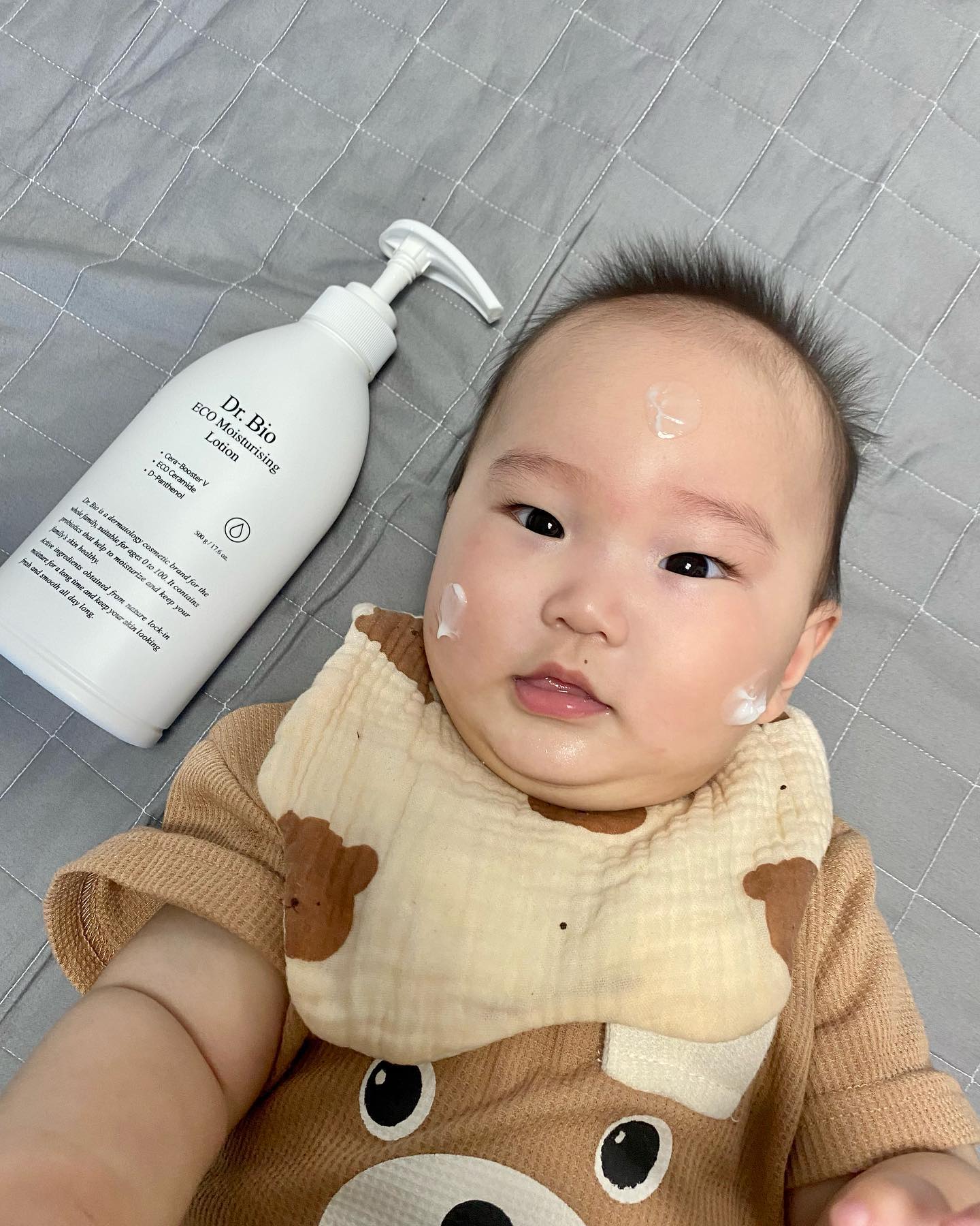 #닥터바이오 #광고 #광고지만솔직한후기 

우주처럼 아주 아기부터 어른까지 가족 모두가 사용할 수 있는 수딩로션 ! 🌿 안전한 에코 그린 등급은 물론 수딩젤과 로션효과까지 있어서 민감하고 건조한 피부에 딱 좋아요 : ) 자외선 위험이 있는 봄부터 가을 진정과 더불어 수분 충전도 되니 우리 아기, 우리 가족 피부 쫀쫀하게 관리해봐요 🥰

이 포스팅은 ‘닥터바이오’로 부터 제품을 제공받아 체험 후 솔직하게 작성된 리뷰입니다.