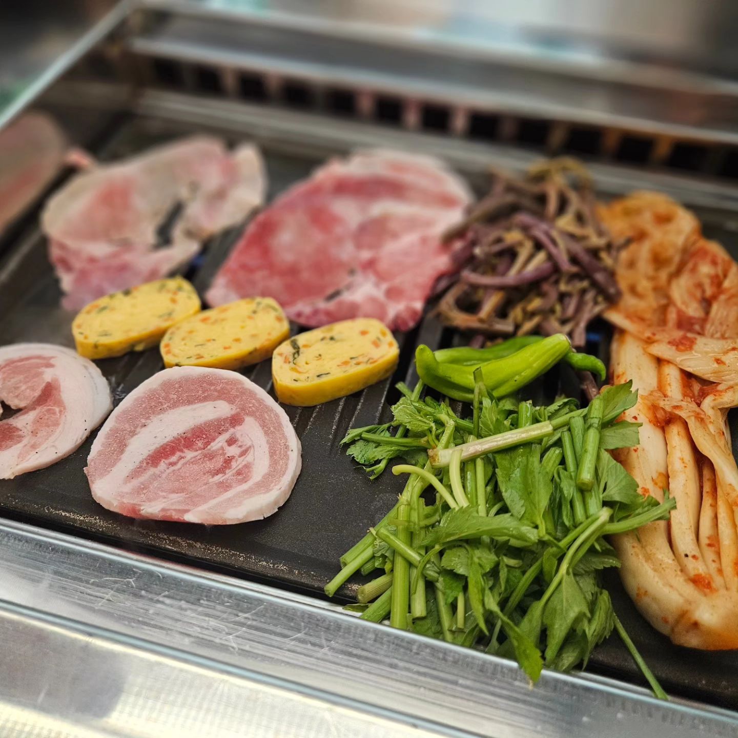제가 요즘 빠져있는 #단골맛집 *_*

​

너무 깔끔해서 회식장소로도 좋고

​

맛난 냉삼과 런치셋트가 푸짐한 이 곳 ㅎㅎ

​

성수 맛집 뚝섬 고기집 성수동 셋째집 다녀왔어요 *_*

 
.
.
#맛스타그램 #맛집스타그램 #먹스타그램 #맛스타 #먹스타 #여의도셋째집 #셋째집여의도점 #삼겹살 #냉삼맛집 #food #foodstagram #kfood