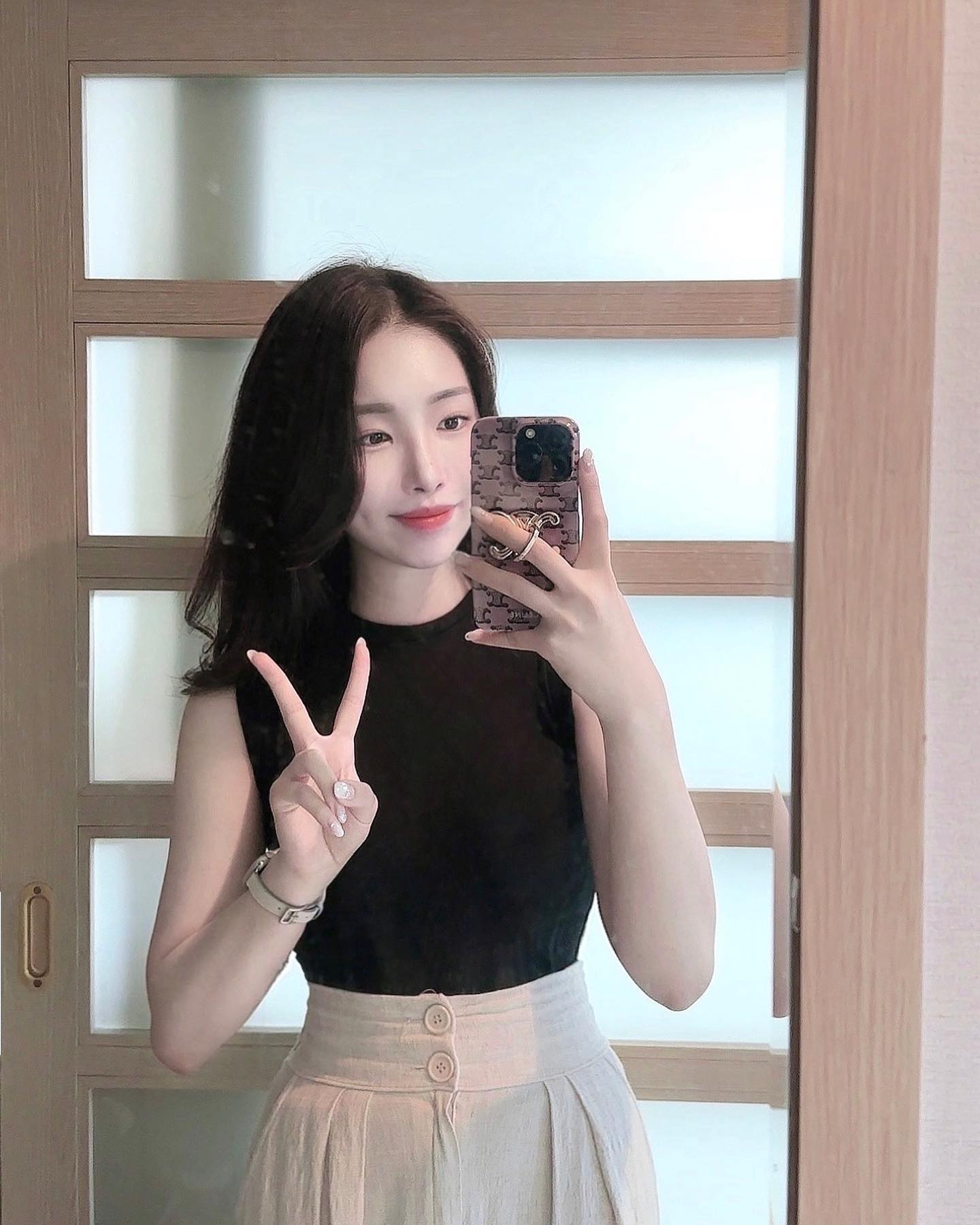 𝙅𝙪𝙨𝙩 𝙩𝙝𝙚 𝙩𝙝𝙞𝙣𝙜𝙨 𝙄 𝙡𝙞𝙠𝙚🫶🏻
매일이 요즘 같았으면 좋겠다 ( “̮ )୨