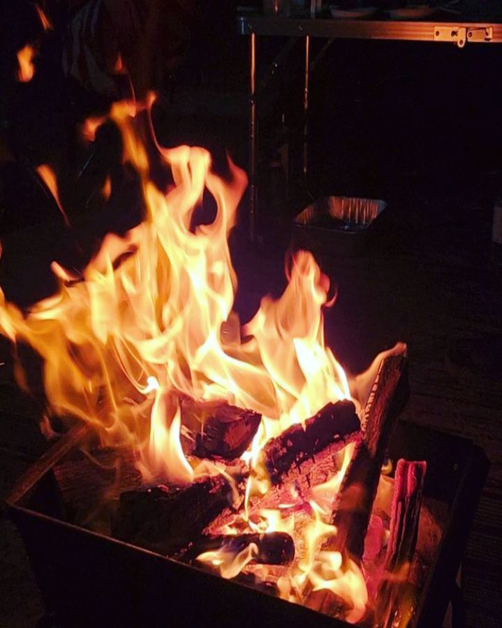 .
캠핑은 역시 불멍이 최고~
노을까지 배경삼아 🏕
애정하는 샴페인 데땅져와 함께~🥂
.
#불멍 #캠핑 #여름즐기기
#일상기록