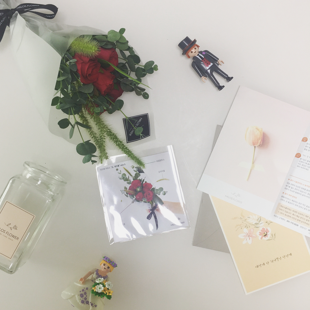 선물같은 꽃배달 🌿🌹🥀🌱💐 #하로스#하로스플라워#플라워정기구독#플라워배송#플라워정기배송#꽃정기구독#오레드폴#로즈#레드폴#강아지풀#유칼립투스#장미#꽃스타그램#플라워
