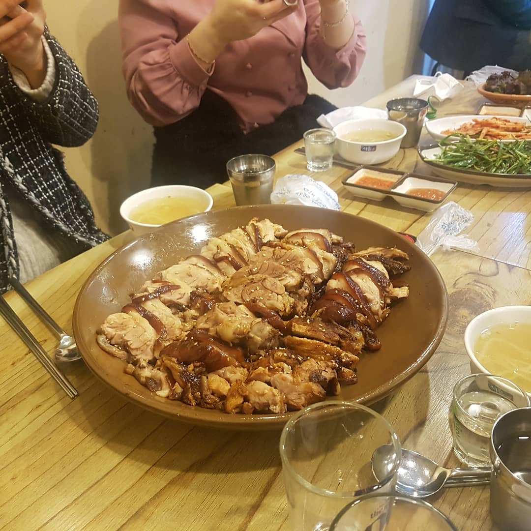 오랜만에 평일 술자리
오랜만의 인스타
#사당역#사당맛집#사당역족발#사당족발#한양왕족발#오랜만에#평일저녁#술한잔#좋당