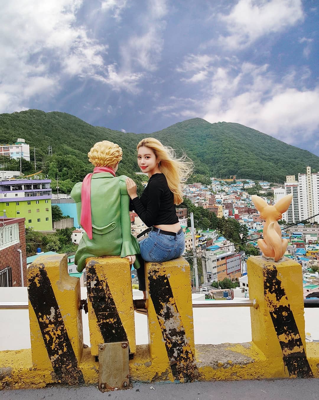 부산 #감천문화마을 에서 드디어 만난 내 왕자님.
하지만 바람이 나의 사랑을 축복해주지않았다...
-
#부산 #부산여행 #busan #busantrip