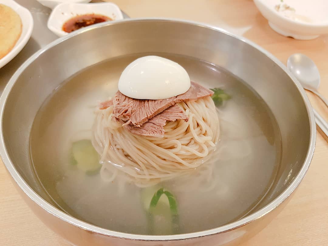 평양냉면 맛나
.
.
.
#서울 #여의도 #맛집 #정인면옥 #평양냉면 #광명맛집 #정인면옥 #담백 #밍밍