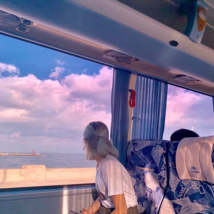 쿠바🇵🇷🇵🇷
사진 찍을 때는 정말 잘 웃는다 ,,🧐
(뒷 사진도 예쁘니까 다 봐죠라 ,,)
#쿠바 #하바나 #트리니다드 #여행 #사진 #여행사진 #열여덟  #체게바라 #바다 #행위예술
#cuba #havana #trinidad #travel #🇵🇷