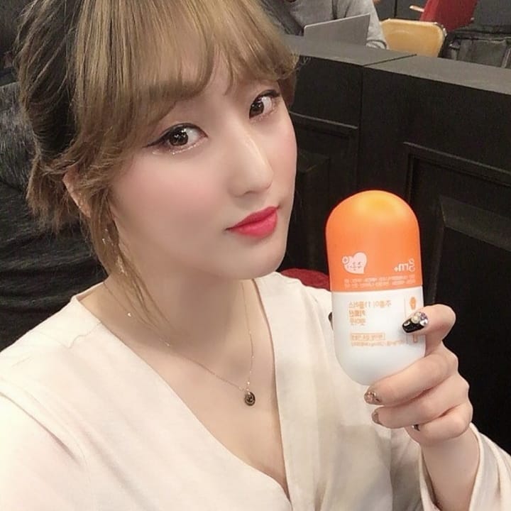 세희 on Instagram: “이거먹으니 화장실 짱잘간당ㅋㅋㅋ 식전2알씩먹는데.. 따로 운동은 안해도 안쪄서 좋다.. 먹는걸 못줄이니 이거라도... . #주홍이 #grn #지알엔 #grn다이어트 #grn주홍이 #지알