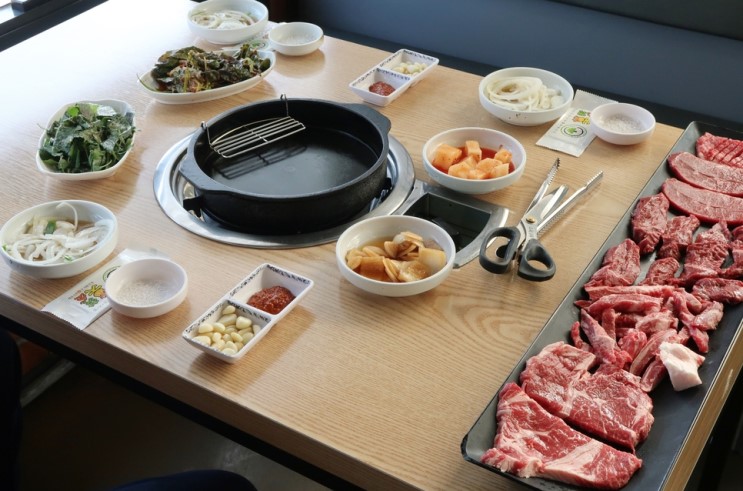 소고기가 맛있는 웃찾소 사당역 모임장소로 딱이네