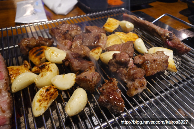 [맛집탐방] 신도림모임장소 올램양꼬치에서 삼각갈비와 모듬양꼬치 맛있게 냠냠