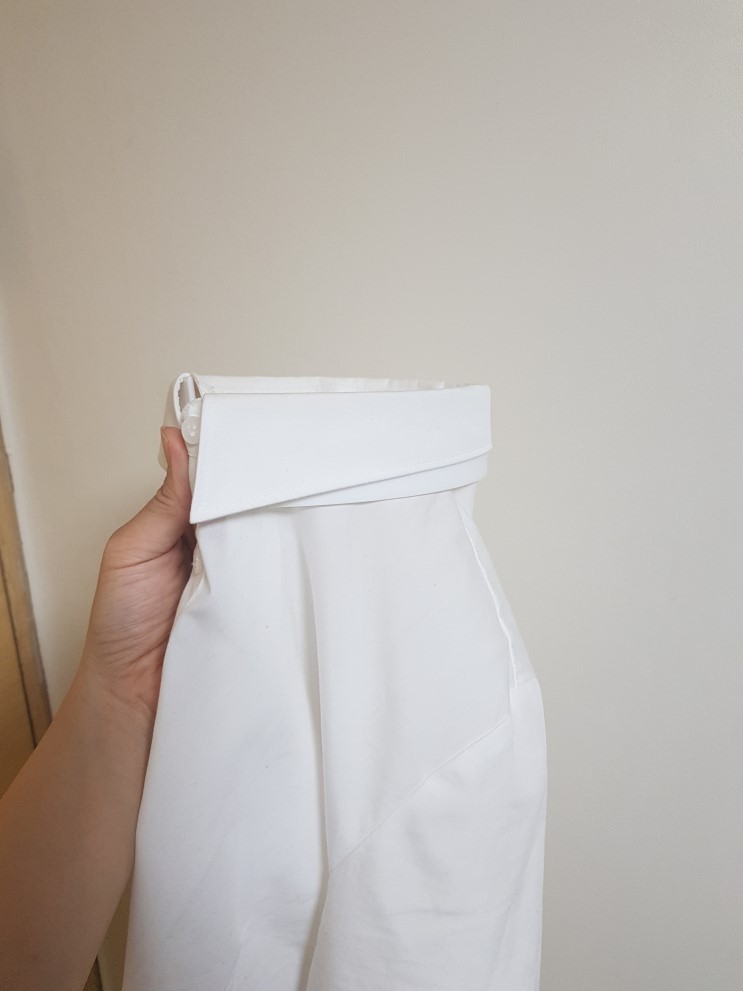 깔끔한 셔츠관리를 위한 현명한 선택 칼라핏