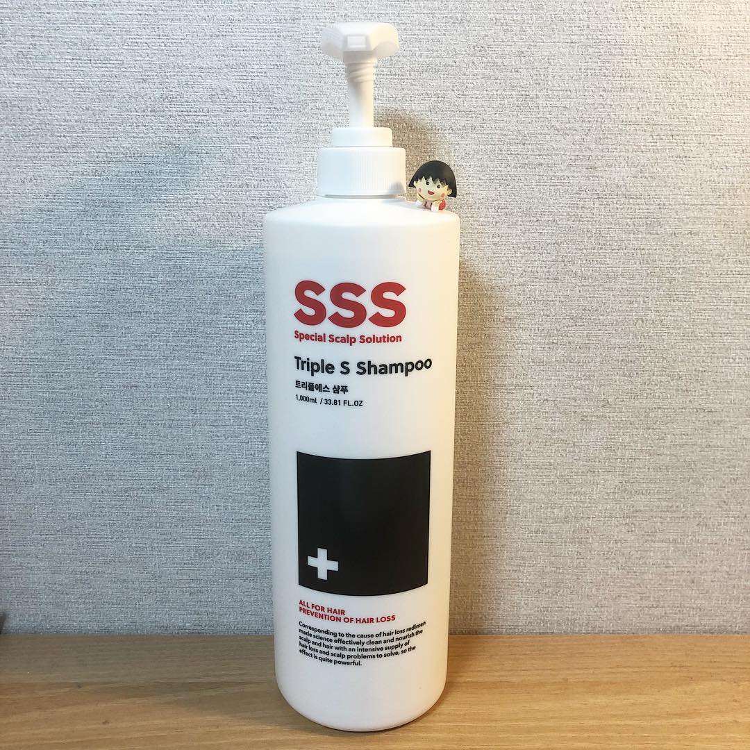 ♥ sᴏᴏʙɪɴ ♥ on Instagram: “멘톨 함량이 아주 높다는데 , 그래서 그런지 써 본 샴푸 중 손에 꼽을 정도로 마무리감이 개운하다 🌊 엄청 시원해서 샵에서 전용 샴푸로 케어 받는 느낌 ! 대용량이라 머리 숱 많고 기장도 긴 나도 오래오래 사용할 수 있을 듯 (´∀｀*) . . .…”
