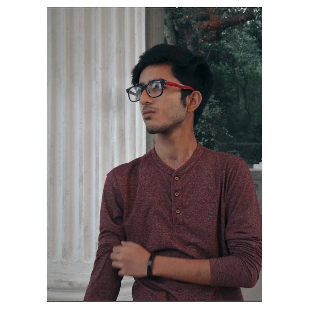 "Kahin par pahunchne ke liye, kahin se nikalna bahut zaruri hai"
In frame: the_ancient_rhymer
Behind the lens: the_brown_eyed_doll
Venue: Princep Ghat, Kolkata
 #photography #photographylovers #portraitphotography #outdoorshoot #yehjawaanihaideewani #camera #love #moviequoteslove #edits #model #instamodel #bae #babe #frogprince #lightroomcc #shoot #avengers #boys #mcm #hottie #hotguys #cute #daddy #mancrushmonday ️ #music #superman #batman #infinity #photographer #instagram