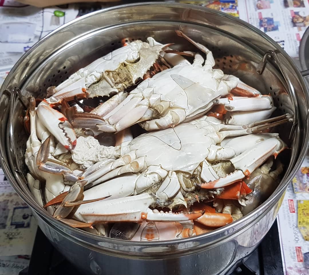 꽃게철이 도라왔어용

#꽃게찜

#광어회

#소라회

#고수 #쭈꾸미
.
.
.
.
.
.