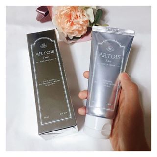 제이는 하루하루 데일리 공유 중🍑 on Instagram: “역시 톤업크림은 필수👍 당연히 빠지면 안되징 ㅎㅎㅎ 특히나 오늘은 로즈데이 ! ⠀⠀⠀⠀⠀⠀⠀⠀⠀⠀⠀⠀⠀⠀⠀⠀⠀ 오늘만 장미향 바디미스트 990원이라서 퇴근하구 바로 정보 투척합니당ㅎㅎㅎ 장미 대신 장미향수미스트 선물도 좋을 것 같당😊 이젠 1시간…”