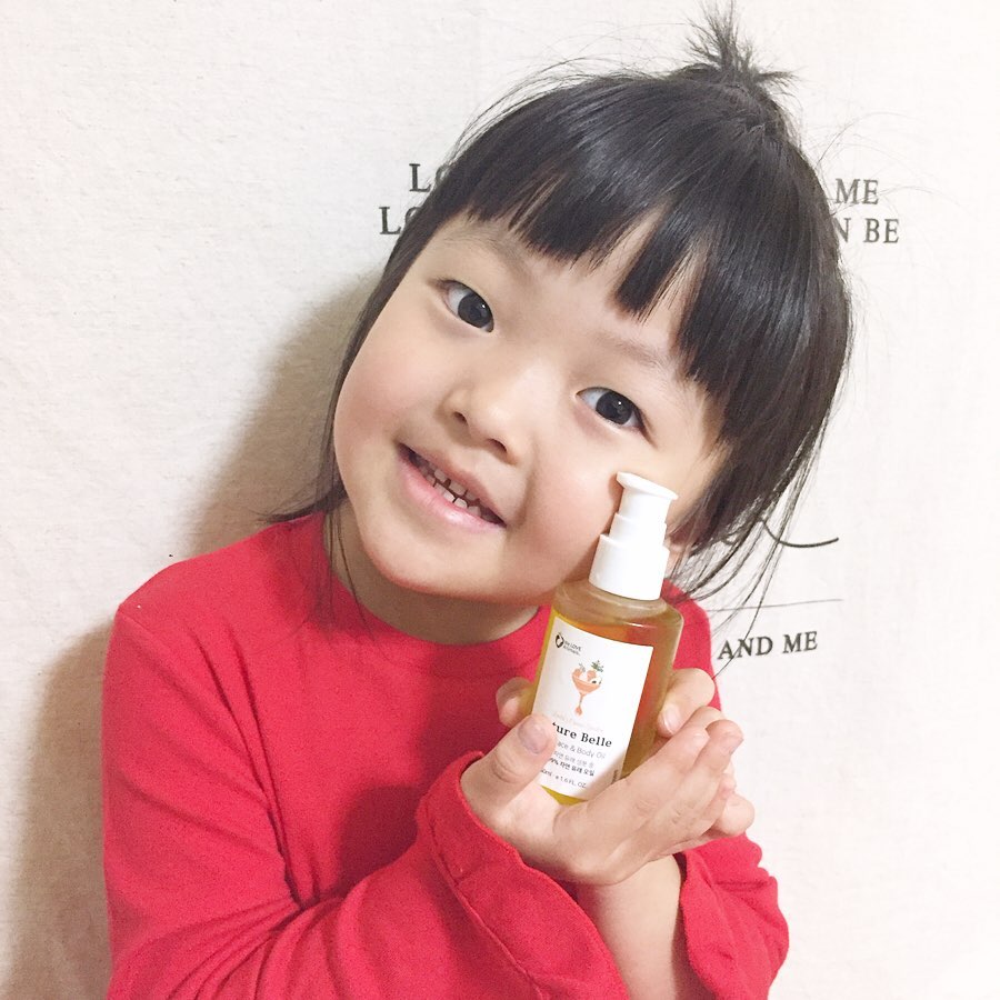 Isabel ◡̈ Rang 🌿 on Instagram: “ෆ ⠀⠀⠀⠀⠀⠀⠀⠀⠀⠀⠀⠀⠀⠀⠀⠀⠀ 자연 유래 그대로 성분으로 만들어 유리병에 담은 끈적임 없고 촉촉 매끈한 오일, 네이처 벨르 🌿 ⠀⠀⠀⠀⠀⠀⠀⠀⠀⠀⠀⠀⠀⠀⠀⠀⠀ 신생아부터 어른들까지 함께 사용 할 수 있고 오일인데 유분기는 적고 끈적임 없고…”