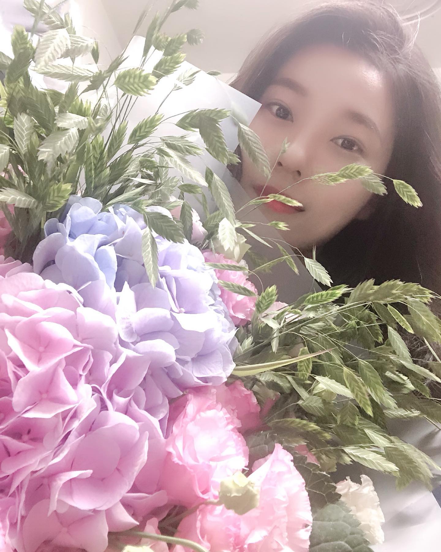 예쁜 수국꽃다발 💐🌺
고마웡🥰💕
.
.
#수국 #수국꽃다발 #수국다발 #꽃스타그램 #꽃모닝 #플라워그램