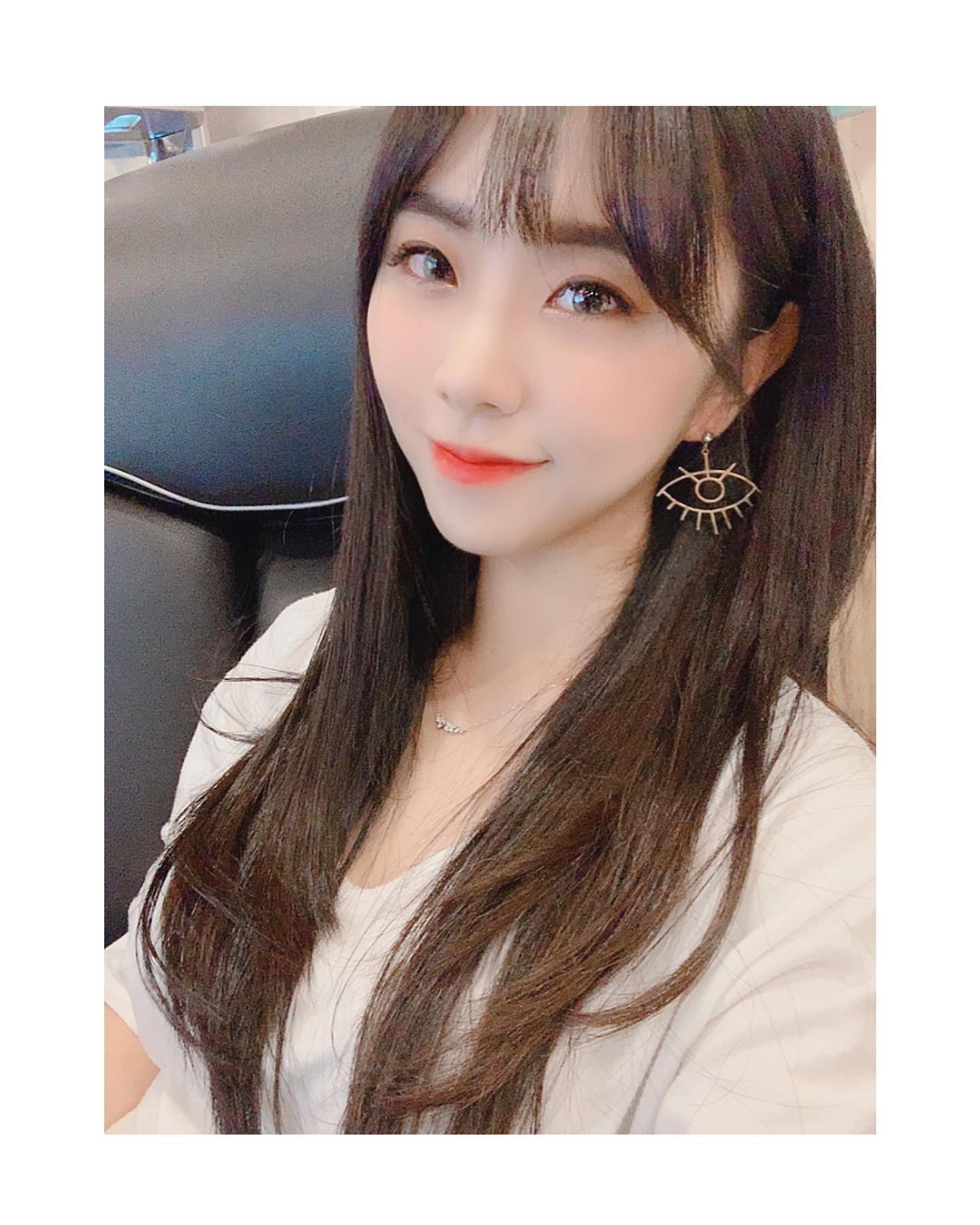 출근쓰😞
.
.
.
#출근 #출근하기싫다 #내일휴무 #핸드메이드귀걸이마켓 #셀 #카 #selfie #selca #sel #f4follow #f4f #pc방 #스타덤pc방 #스타덤