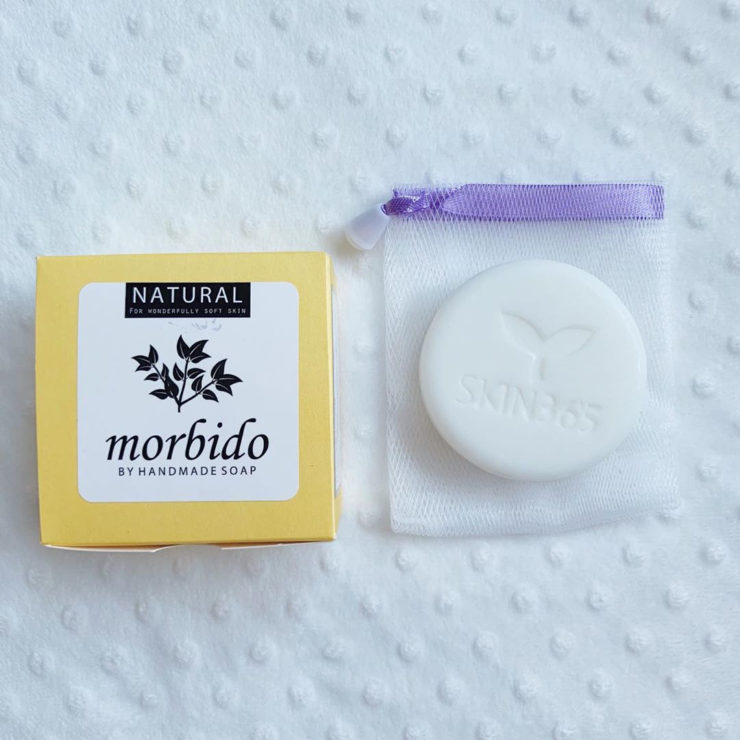 민준맘 on Instagram: “ㅤ 이탈리아어로 부드러운 비누 모르비도 솝🧼 ㅤ 자연유래성분과 아로마오일로 민감한 아기 피부에도 사용가능👶🏻 ㅤ 보습비누라 당김없이 촉촉하며 쫀쫀한 생크림같은 거품이 매력적이다🐣 ㅤ…”