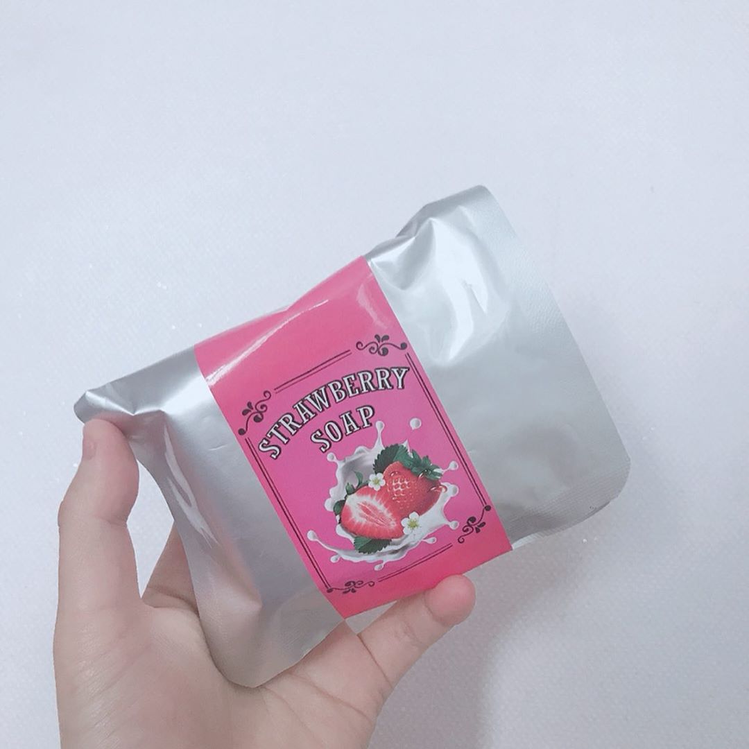 민경 on Instagram: “클렌징비누라 요고하나면 클렌징 끝 ! 촉촉하게 당김도없고 거품짱많이나서 조아용  구매는 https://smartstore.naver.com/skin365beauty 요기서 ~ . . . . . . . .…”