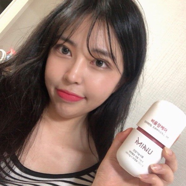 혜  빈 on Instagram: “업무때문에 장시간 앉아있어 더부룩한 느낌이 많았는데 아침,저녁으로 미누비움장케어 챙겨먹고 바로 효과 보는 중! ⠀ 주 성분으로는 알로에전잎, 난소화성말토덱스트린, 프로바이오틱스가 들어있어요 😁 ⠀ ⠀ #MINU #미누 #미누비움장케어 #미누비움장…”