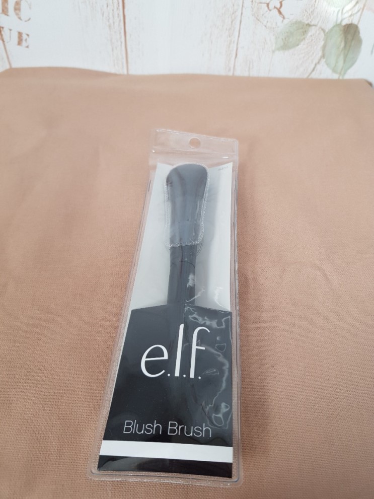 elf블러셔로 메이크업을 완성했어요 (feat 블러쉬)