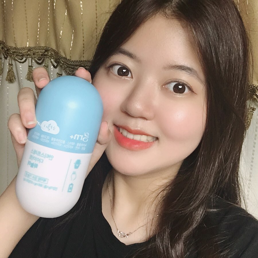 한윤희🐥 on Instagram: “소유가 광고하는 grn 수면다이어트 하늘이✈️ .  스트레스로 인한 피로를 개선해주고 긴장을 완화 시켜주며 체지방을 감소해주는 하늘이 자기전 하루에 한번! 한번에 세알! 간편하게 물과 먹기만 하면 끝🤩 . 섭취하면 정말 피로가 사라지는 것 같고…”