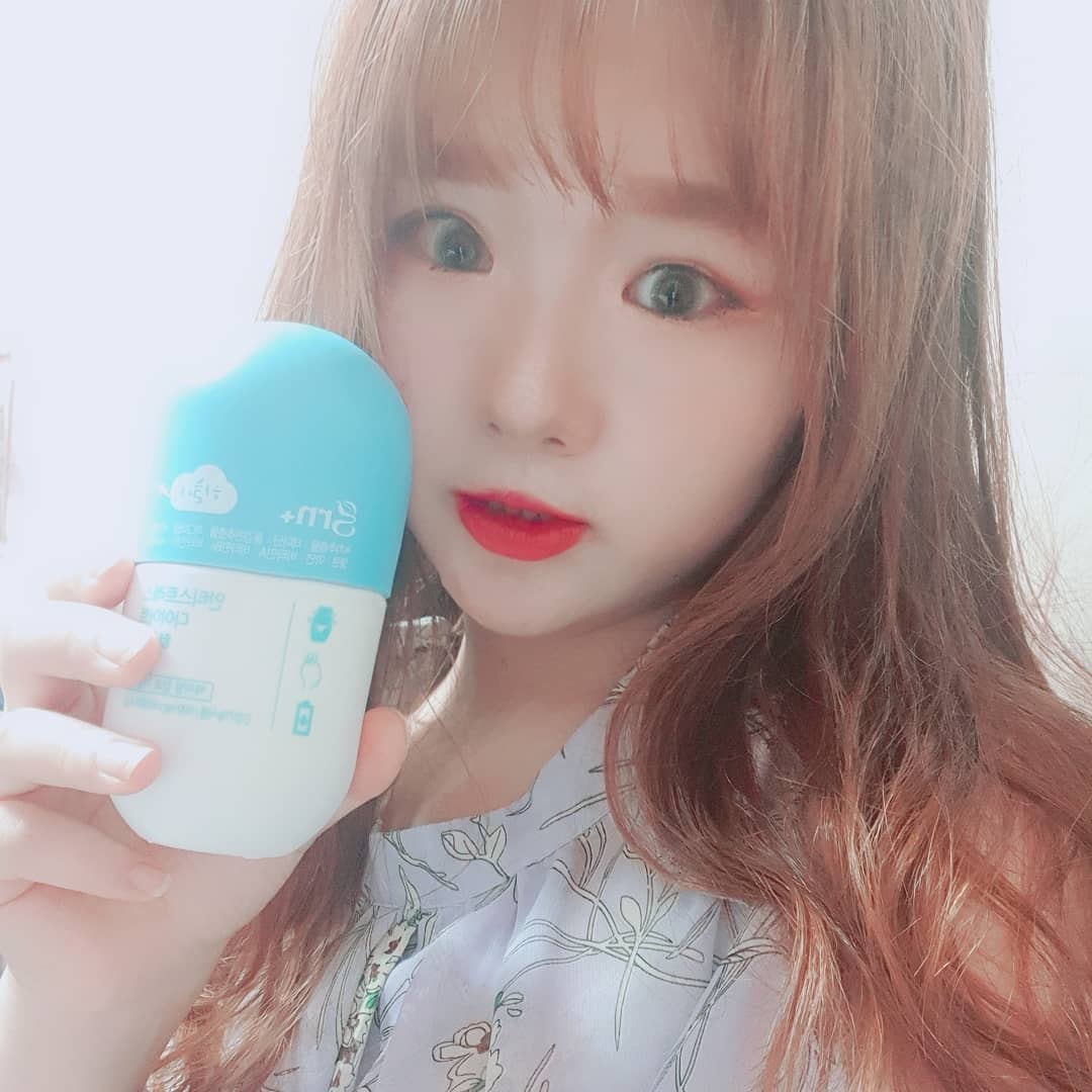 소영 on Instagram: “#첫줄안녕 갑자기 나도 아직 적응못한 앞머리 있는 사진 등장,, 제가 대략 5-6일정도를 #grn다이어트#하늘이 를 섭취했어요 물론 지금도 매일 3정씩 먹고있구요 #다이어트보조제#grn하늘이 는  체지방 분해효과 뿐만 아니라 스트레스 개선에도 효과가…”