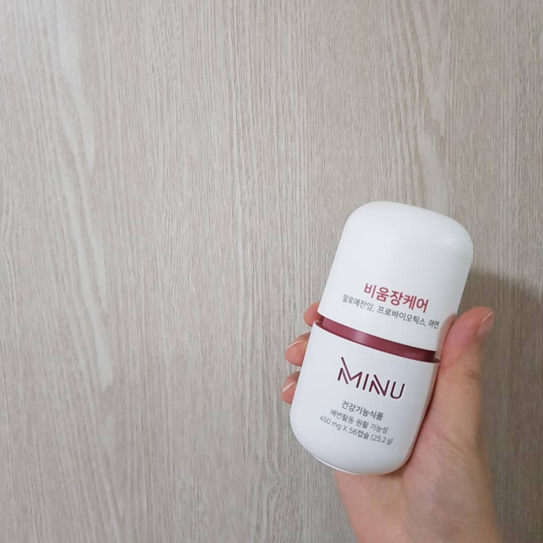 대구맛집 on Instagram: “원래도 화장실을 잘가긴하나 '비움장케어'에 알로에전잎, 난소화성말토덱스트린, 프로바이오틱스 성분때문에 확실한 쾌변느낌이 들어유 식사 후 2알만 먹으면 바로 신호가옵니대이(나갈일 있어서 안먹으면 차이있음) 집에있을 때만이라도 챙겨먹는 중인데 일주일만에…”