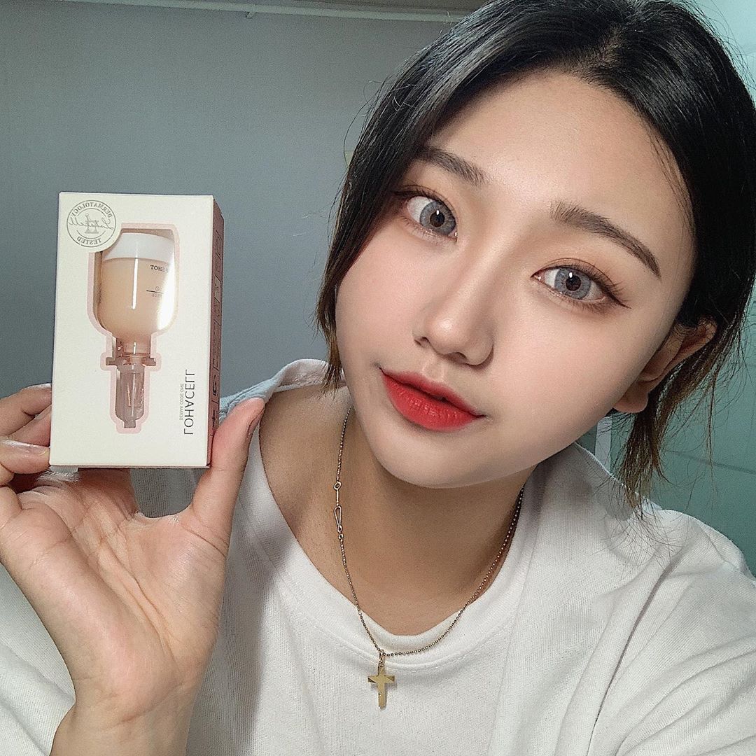 @y_ullliil_528 on Instagram: “글루타잔 함유로 확실한 미백효과가 있다고 해서 쓰는중인데 사실 몇일 써서 아직은 잘 모르겠지만 성분이 너무 순하고 촉촉해서 꾸준히 쓸 수 있을거 같당 👍🏻 또 미백 뿐 아니라 주름개선도 가능한 2중 기능성 제품 !!! 피부가 예민해서 아무거나 못…”
