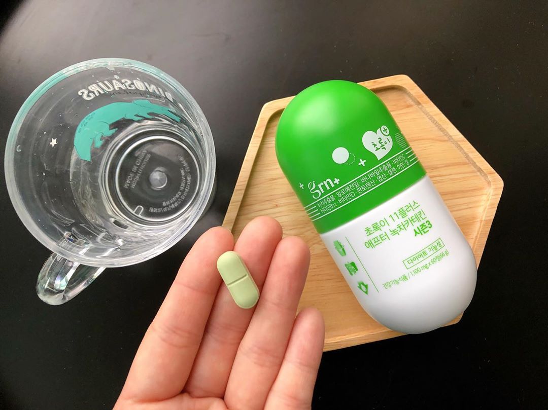 행복한 별이네 ⭐️ on Instagram: “:) 초록이 💚 #체지방감소 #배변활동 #녹차카테킨 함유라 초록인가봐 🍃 #콜레스테롤 개선에 좋아 열심히 먹어야하는데 자꾸 까먹어