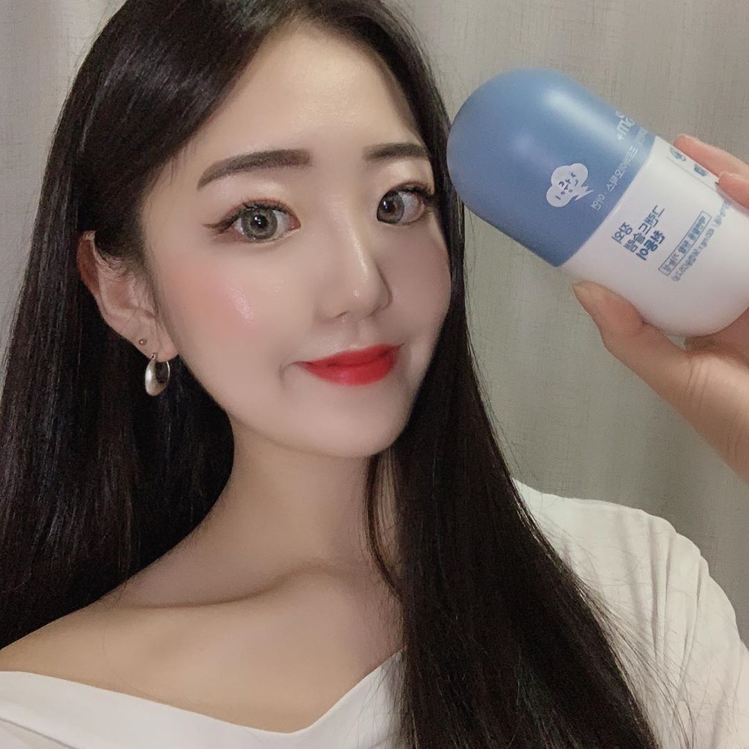 @_____h.min on Instagram: “⠀ ▶️ GRN 하늘이 + 천둥이 SET ⠀ 스트레스로 인한 피로에 도움이 되는 홍경천 추출물과 체지방 감소에 도움이 되는 녹차카테킨이 포함되어 있는 [하늘이] 하루에 딱 1번 자기전 섭취로 간편하게 다이어트가 가능해요 ! ⠀ 다이어트 시작하게 되면…”