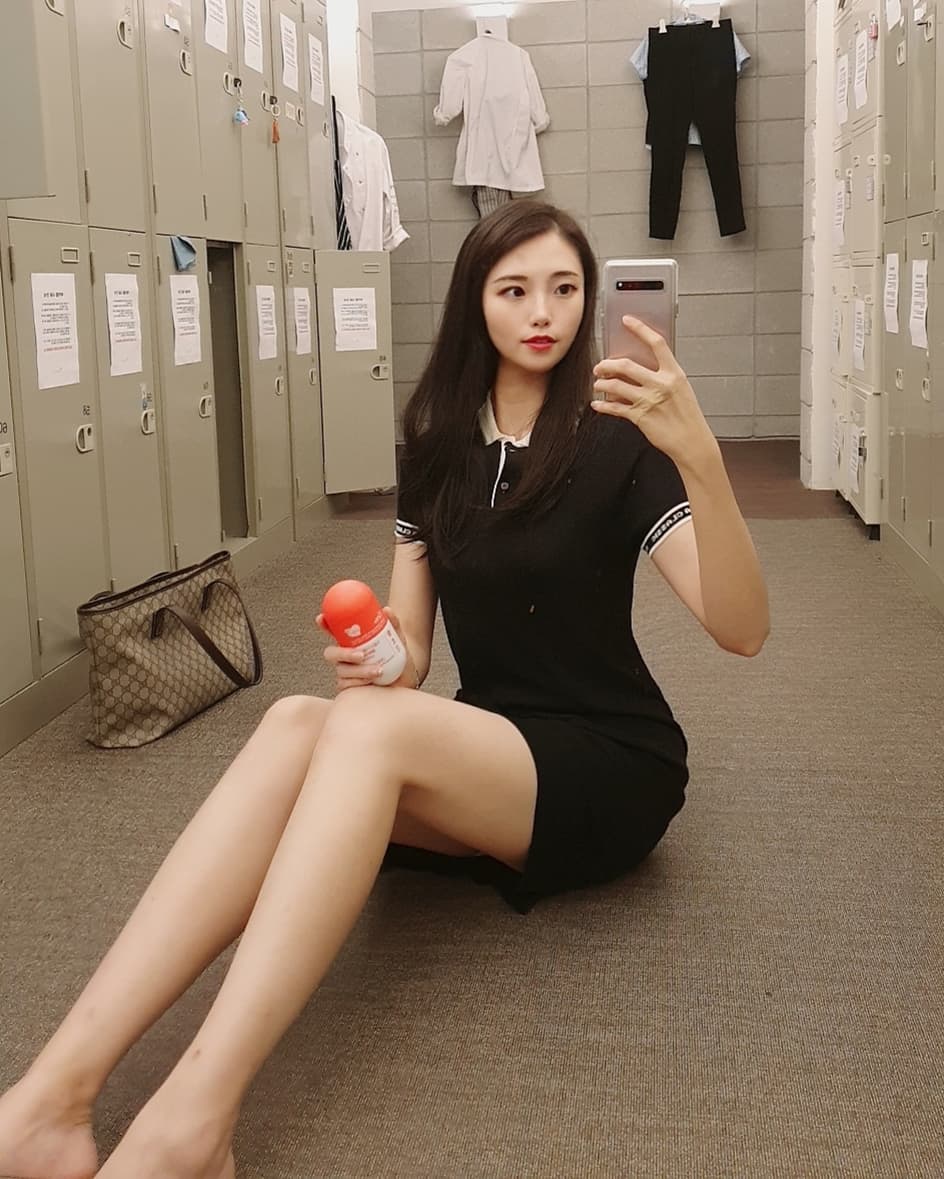 ʀᴀᴜʀᴇɴ on Instagram: “⠀⠀⠀⠀⠀⠀⠀⠀⠀⠀⠀⠀⠀⠀⠀⠀⠀⠀⠀⠀⠀⠀⠀⠀ 내가 요즘 먹고있는 다홍이💊 개별로 된 보관용기에 하루치씩 넣어두고 꼬박꼬박 먹구있당❤❤❤ 요게 체지방감소뿐만 아니라 여자들한테 좋은 성분이 어마무시하게 들어가있어서 진짜 좋음ㅠㅠㅠ 기초대사량을…”