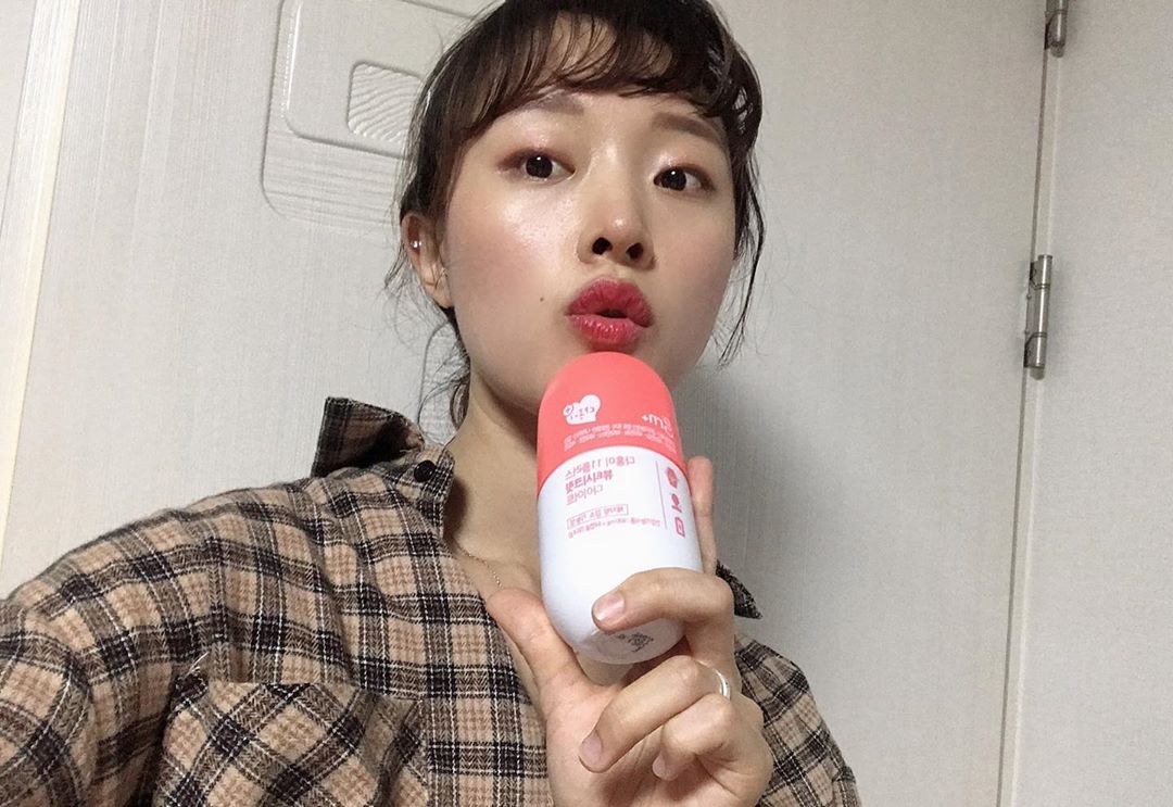 얼이🌸 on Instagram: “겁나 유명한 GRN 티비에서 많이 봤는데 월경 전 변화로 불편해진 몸상태를 개선할 수 있다고해서  여자들에겐 꼭 필요한 감마리놀렌산이 들어있는 제품 👏🏻👏🏻 체지방감소에 도움이 되는 CLA(공액리놀레산)이 들어있어서 더 기대되는 제품! 추석 살…”