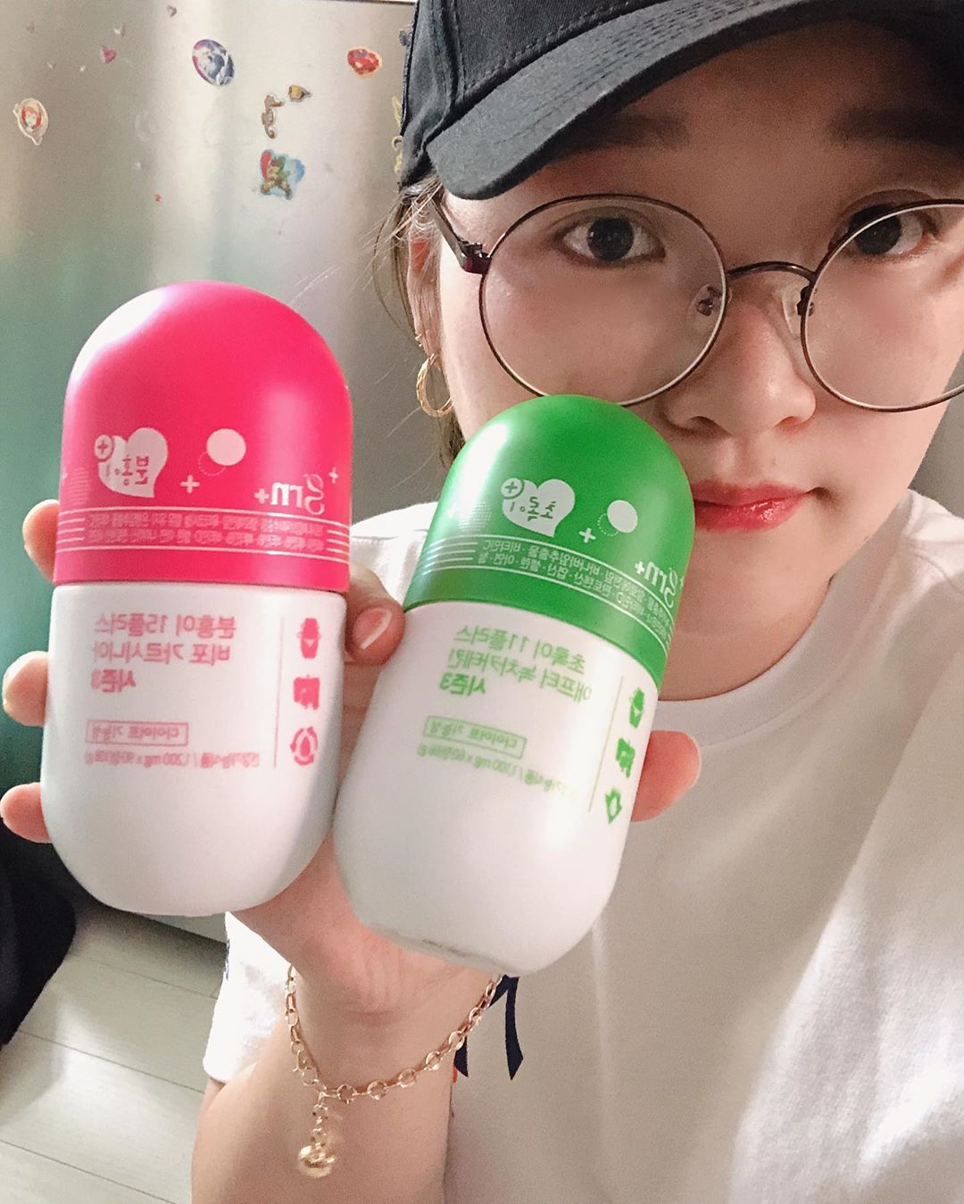 한결이한울이맘💓 on Instagram: “#분홍이초록이 #비포애프터 #다이어트 신랑이랑 육퇴후 매일이 술술🍺🍺 애들재우고 심심해서 한잔 속상하면 한잔 하루의 마무리로 한잔 ㅋㅋㅋㅋㅋ🤣🤣 이러니 살이 찌고 동글동글 굴러가게 생긴 그래도 먹으면서 체지방도 줄여준다는  그유명한 #분홍이초록이…”