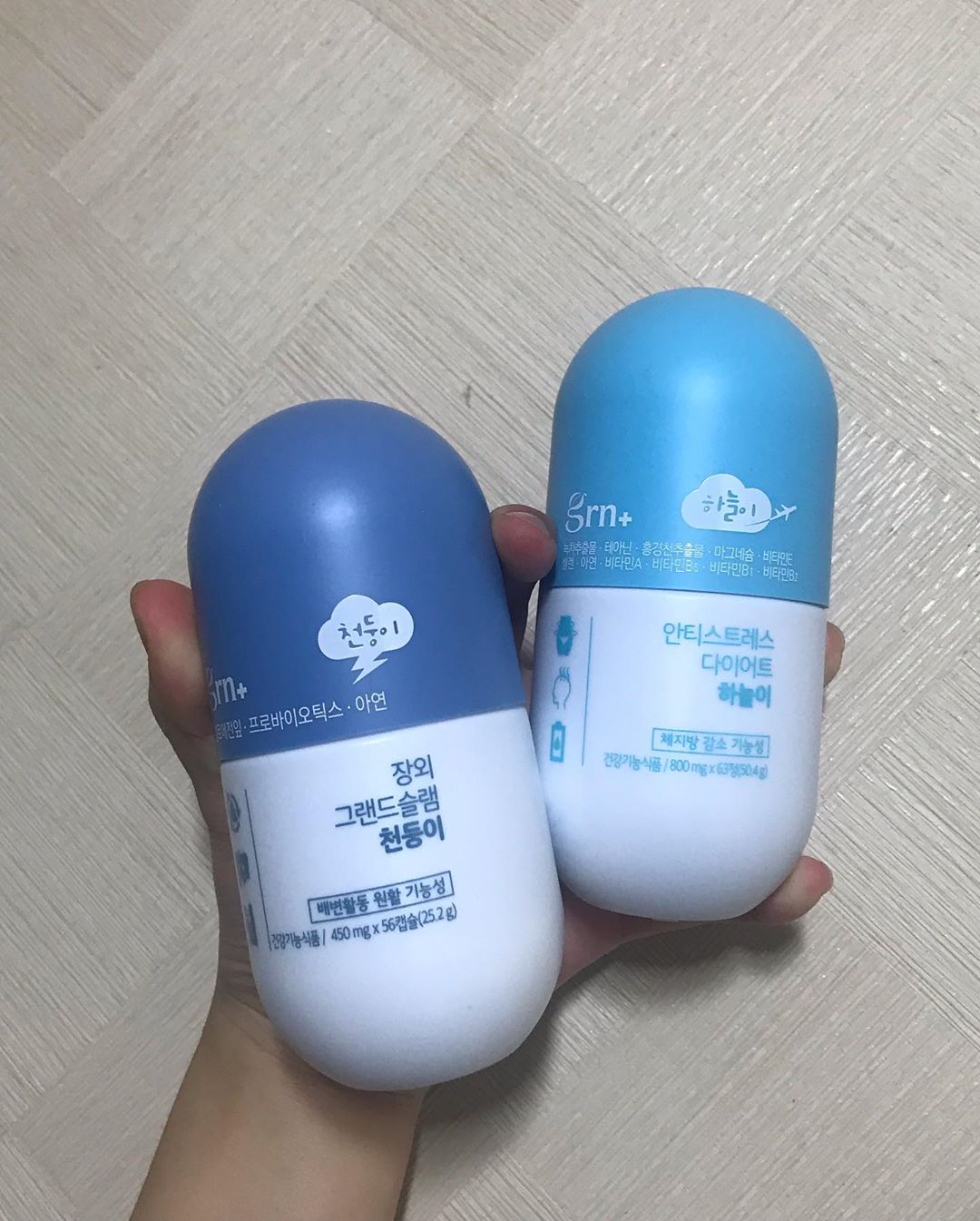 ❤️람블리❤️ on Instagram: “GRN 하늘이는 스트레스로 인한 피로에 도움이 되는 홍경천 추출물이 포함되어 있고 . 체지방 감소에 도움을 줄 수 있는 녹차카테킨이 함되어 있는 다이어트 제품입니다. .  또한 GRN천둥이는 프로바이오틱스 100억마리와 대장을 부드럽게 해줄 수 있는…”