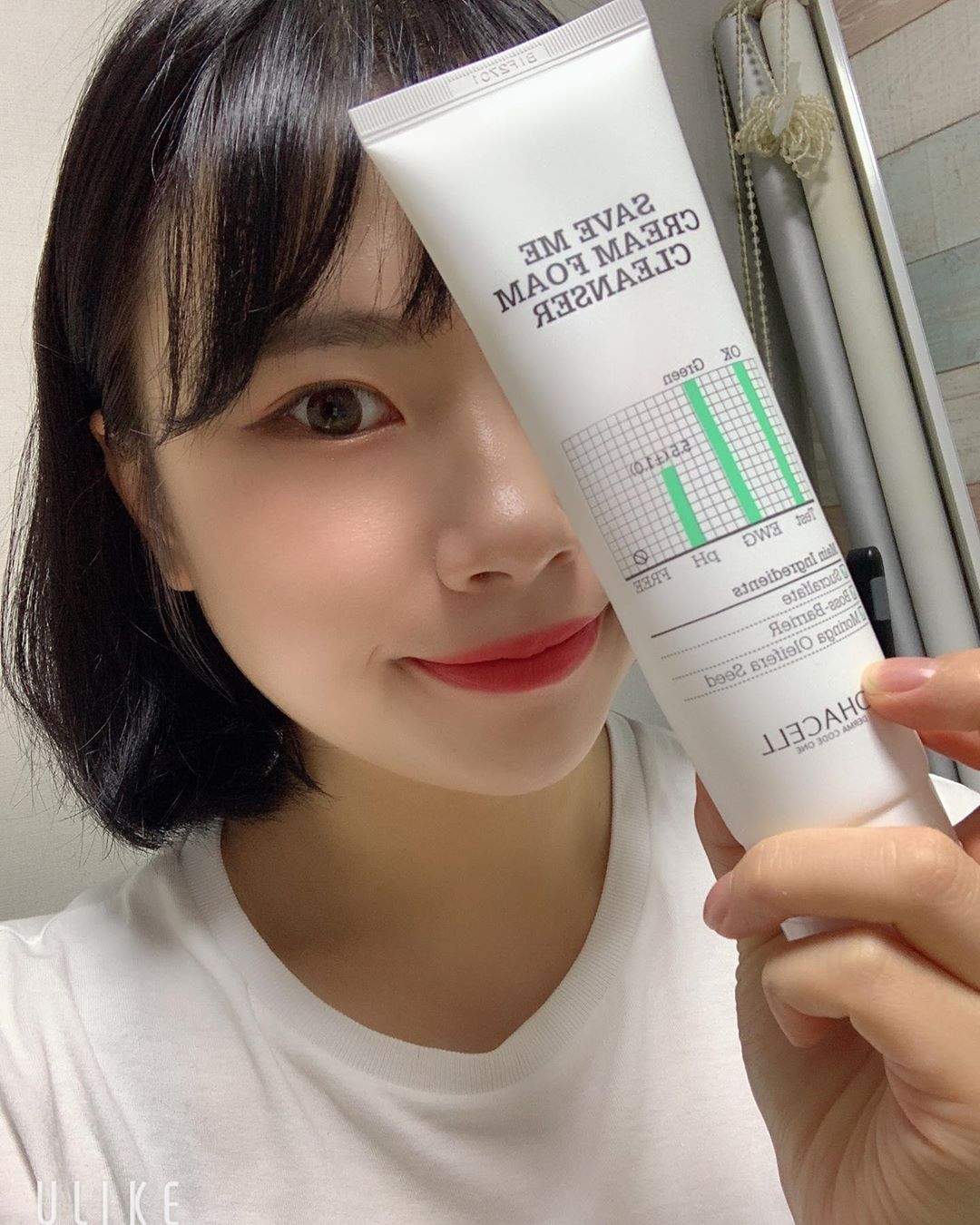 수정인스타 on Instagram: “로하셀 세이브미 크림 폼 클렌저는 약산성 폼클렌저 입니다아~!거품을 내기 전/후 모두 쫀쫀한 제형을 유지하여 피부의 자극을 최소화하고 피부 노폐물을 흡착하여 건강한 피부를 만들 수 있는 폼클렌저 제품입니당 #로하셀 #lohacell…”