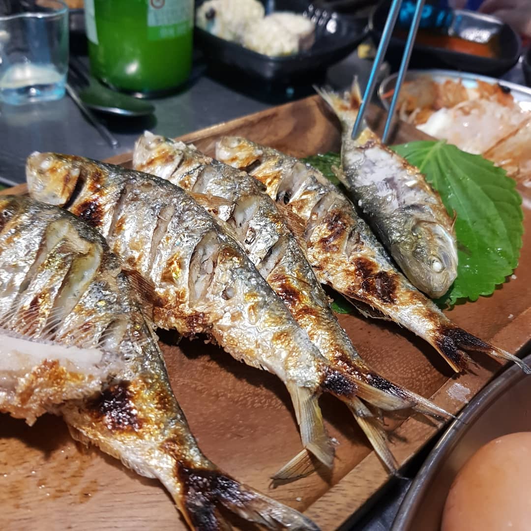 가을 전어구이와대하구이 꼴라보♡
.
#집나간며느리도돌아온다는#바로그맛#JMT#먹스타그램#전어구이#대하구이#일상스타그램#소통해요