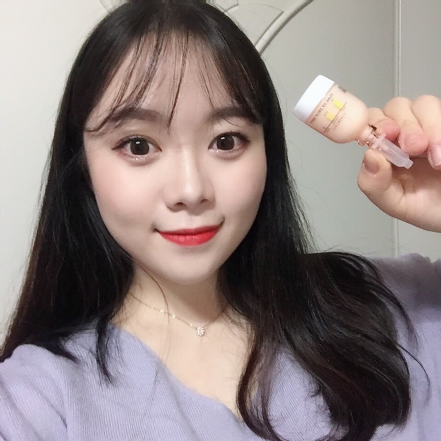 이채원 on Instagram: “⭐️로하셀 톤업 드롭샷 앰플⭐️”