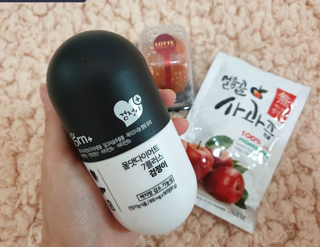 - on Instagram: “주위에서 검정이 먹길래 남편에게 선물🙈 매일 야식으로 배뚱뚱.  체지방이 고민은 가르시니아로 체지방감소. 매일 아침이 피곤한 남자들은 밀크씨슬로 간 건강. 밀크씨슬도 함유되어 있어 좋은 것 같아요. 🌟🌟🌟🌟🌟 GRN 검정이는 체지방감소를 위한…”